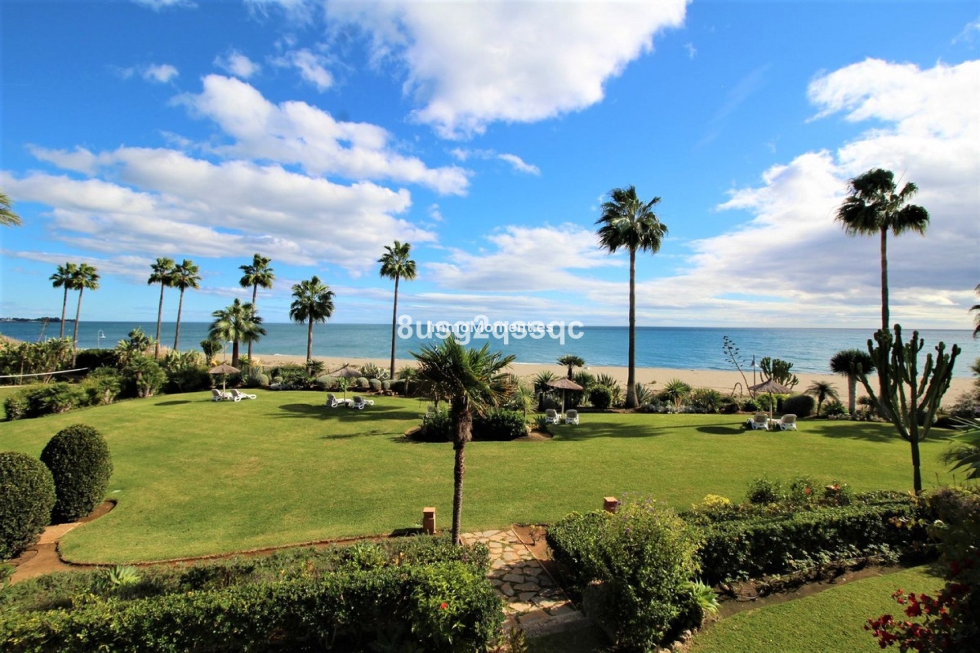 Resale - Apartment - Estepona - Costalita