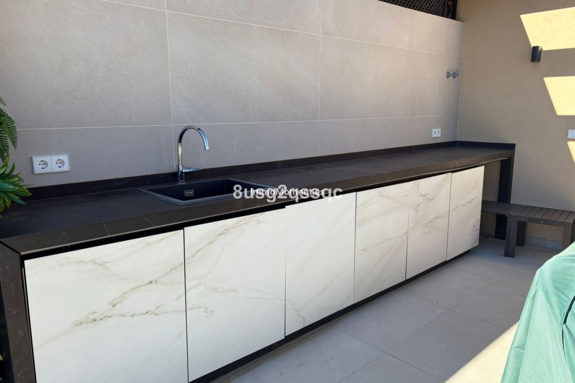 Resale - Apartment - Estepona - Costalita