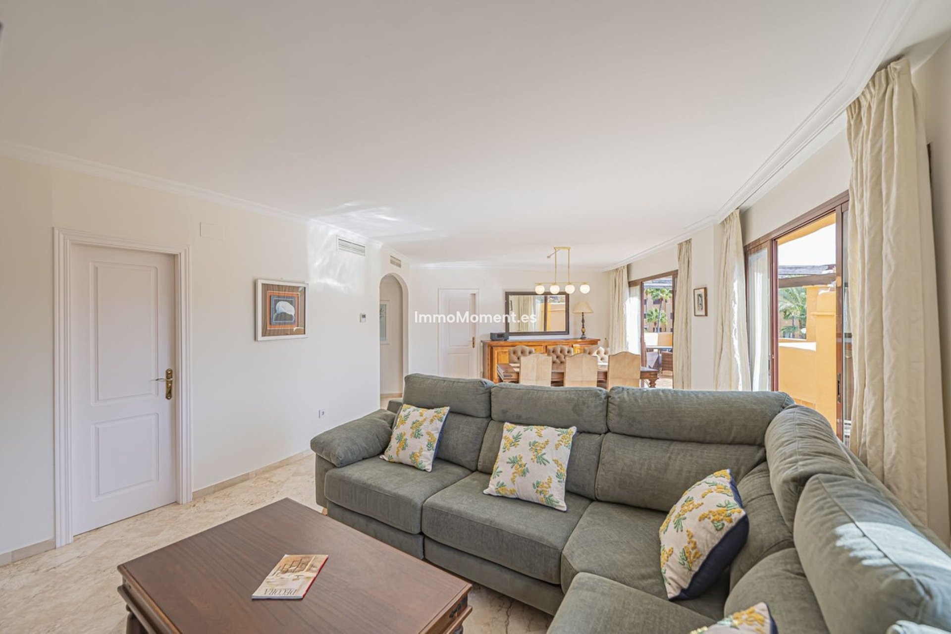 Resale - Apartment - Estepona - Costalita