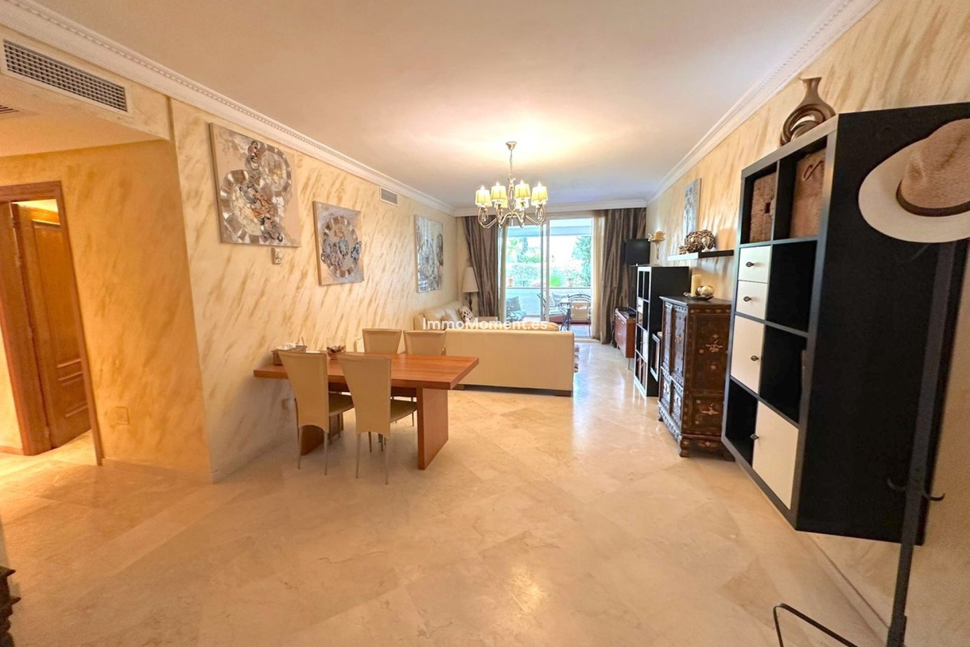 Resale - Apartment - Estepona - Costalita