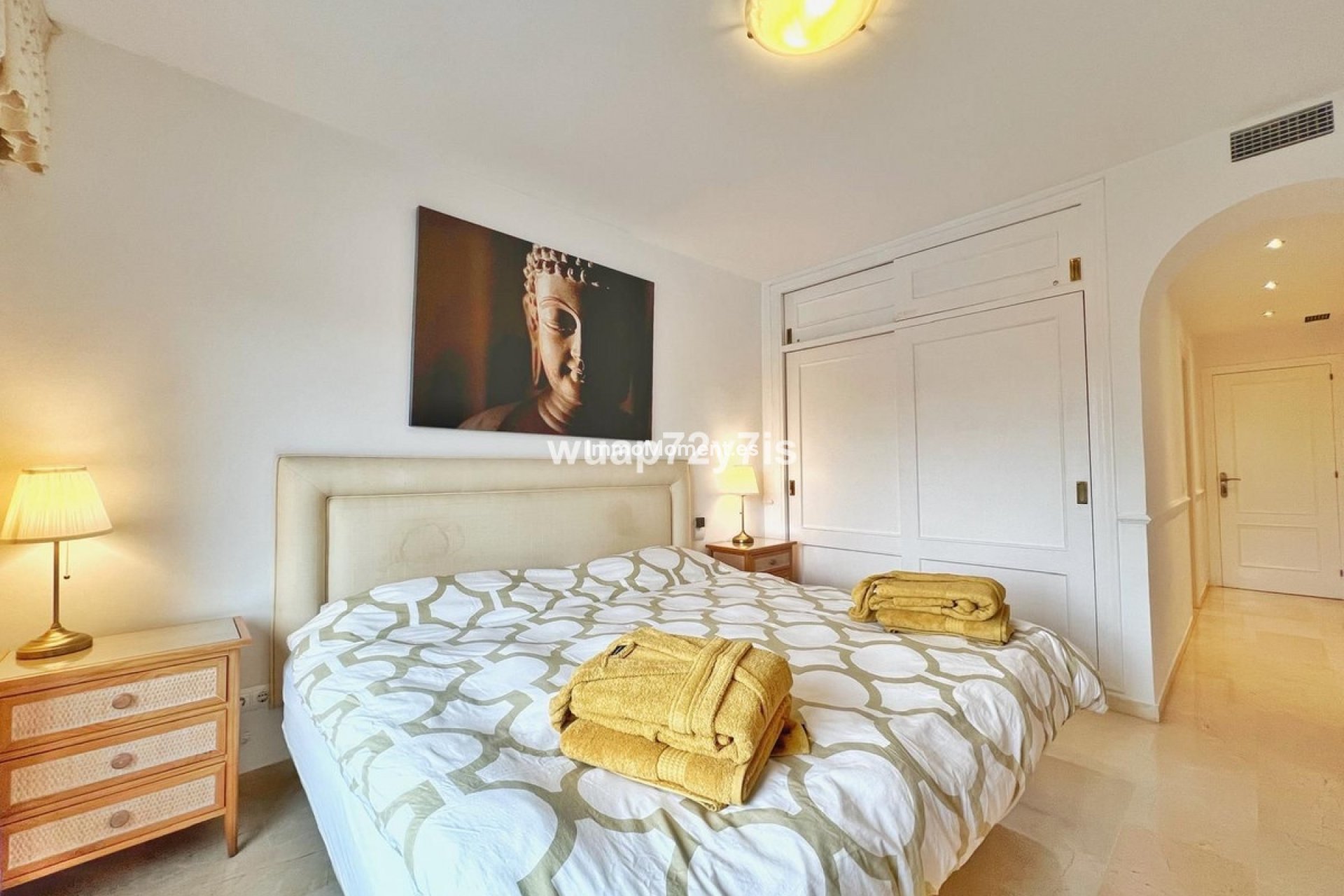 Resale - Apartment - Estepona - Costalita