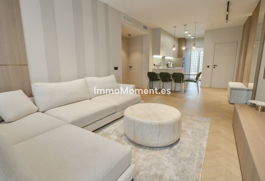 Resale - Apartment - Estepona - Costalita