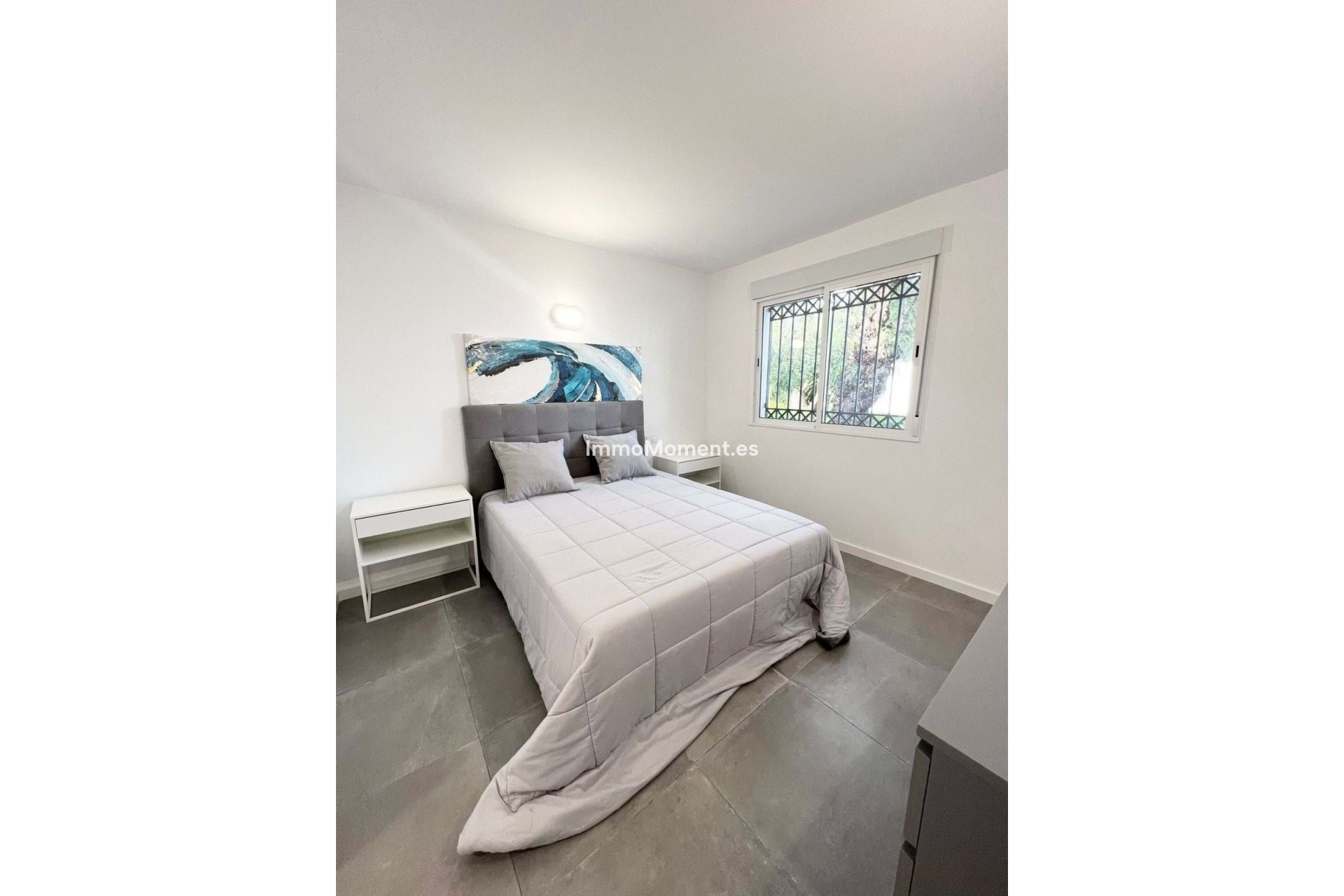 Resale - Apartment - Estepona - Costalita