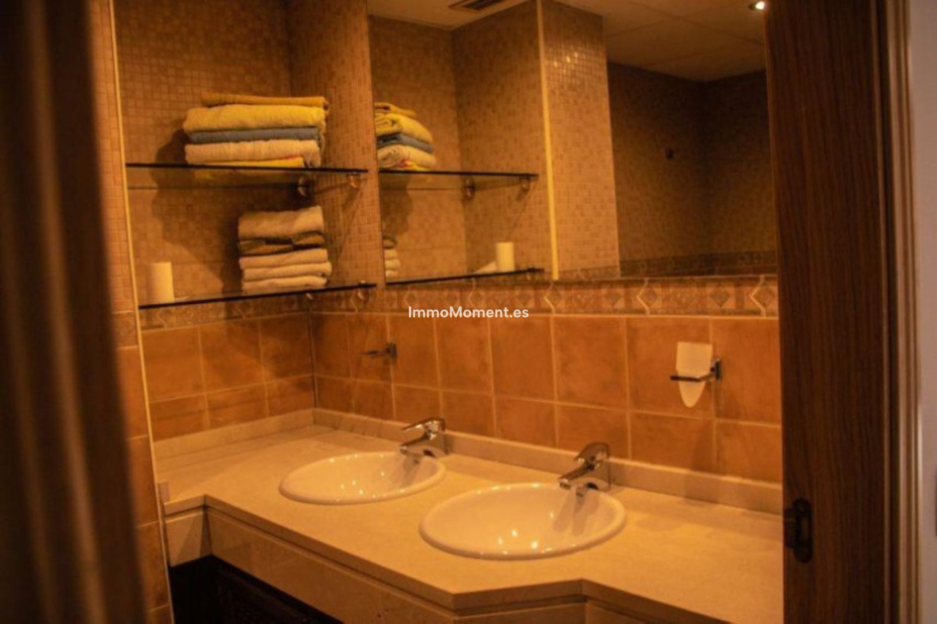 Resale - Apartment - Estepona - Costalita