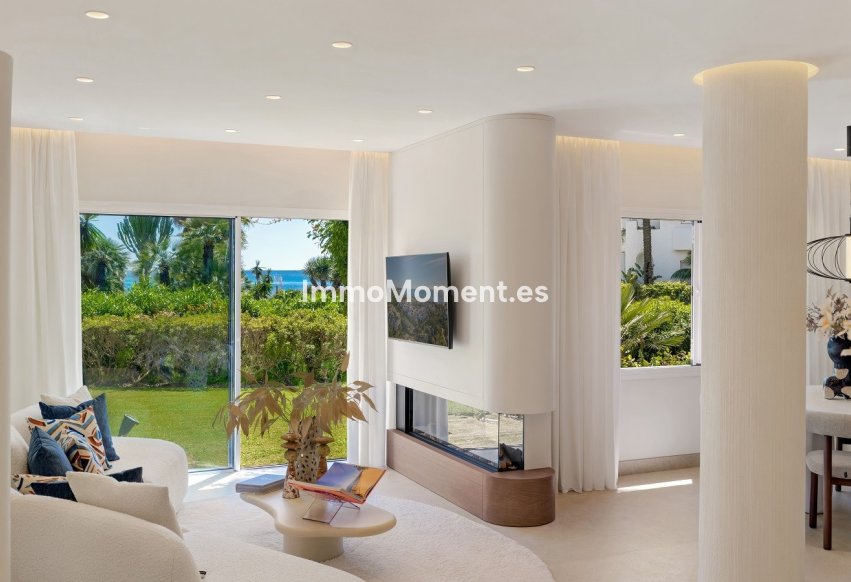 Resale - Apartment - Estepona - Costalita