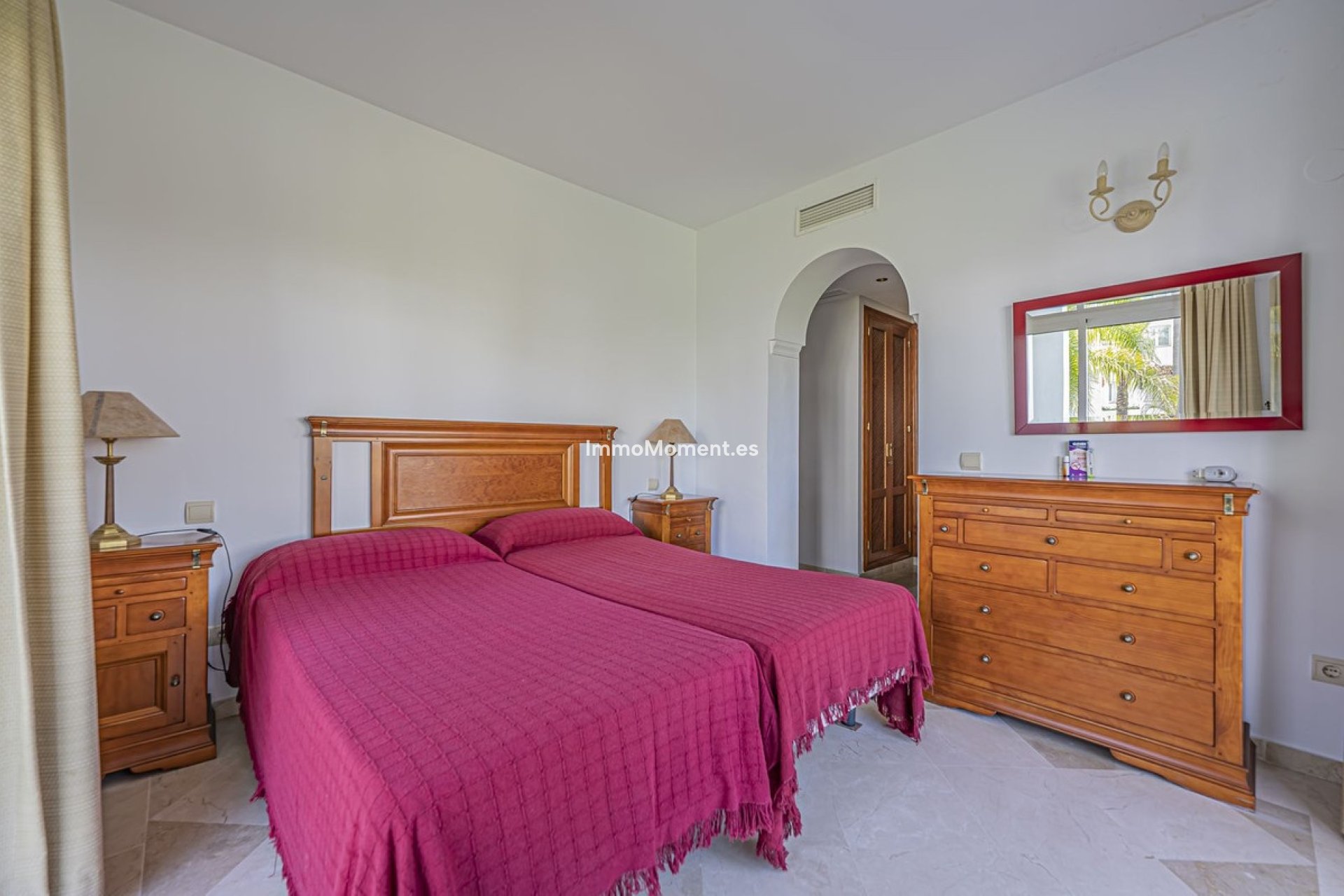 Resale - Apartment - Estepona - Costalita