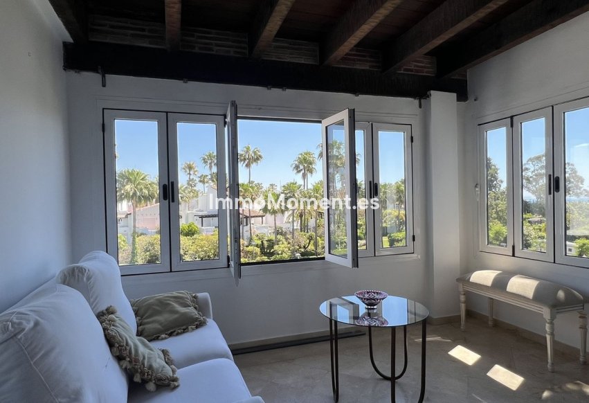 Resale - Apartment - Estepona - Costalita