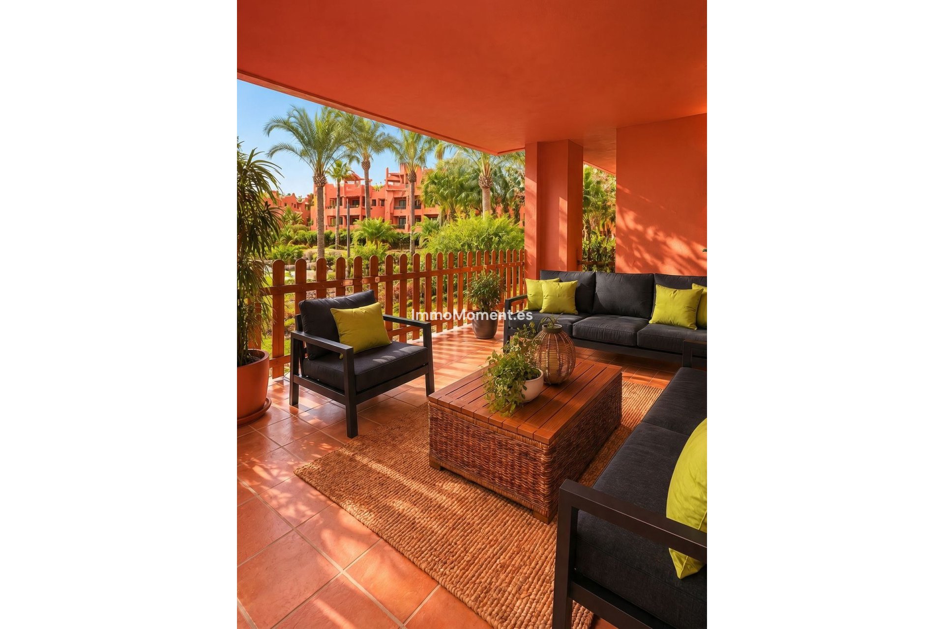 Resale - Apartment - Estepona - Costalita