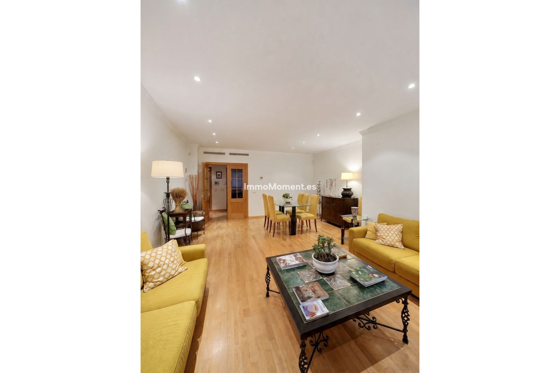Resale - Apartment - Estepona - Costalita