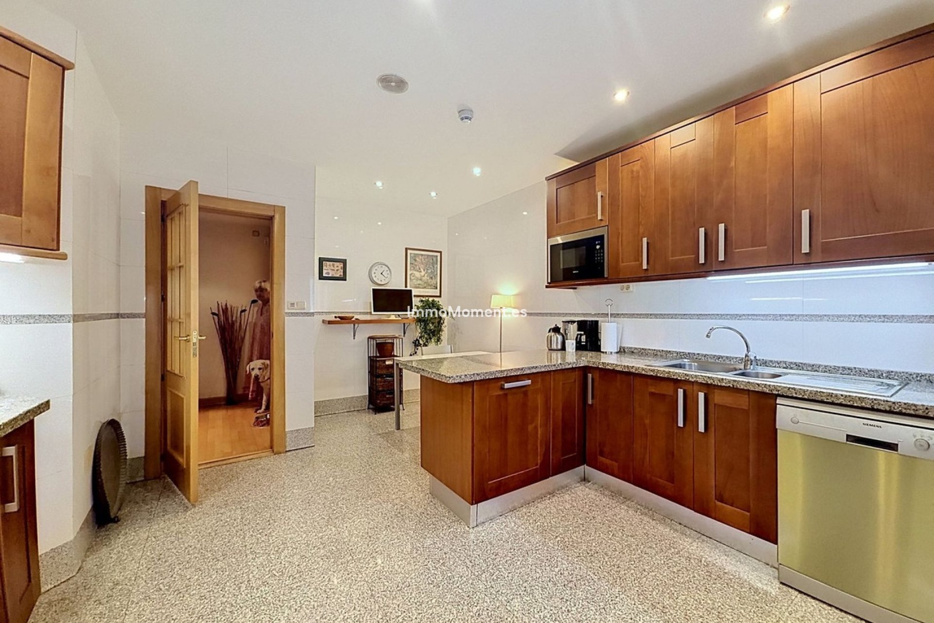 Resale - Apartment - Estepona - Costalita