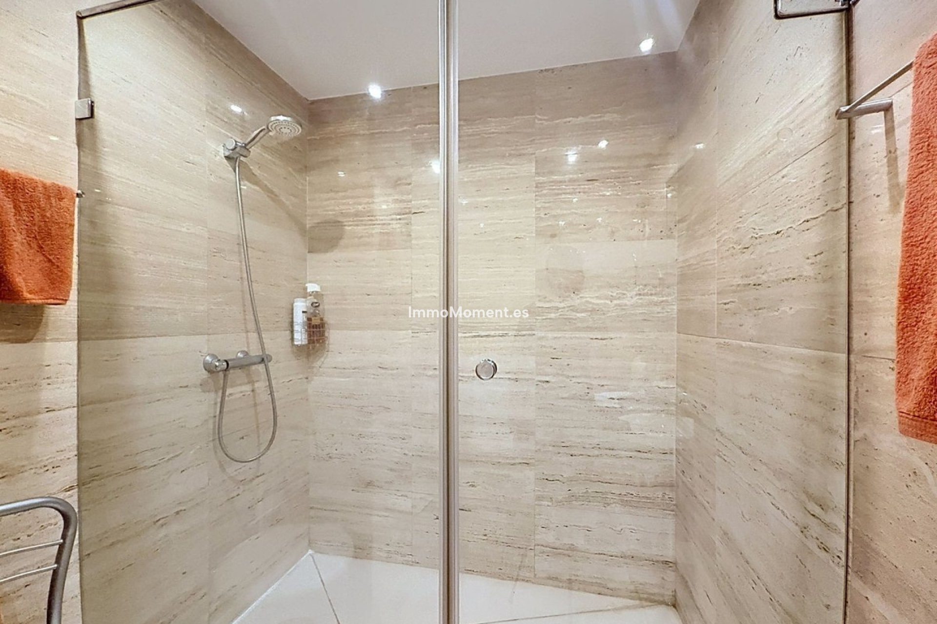 Resale - Apartment - Estepona - Costalita