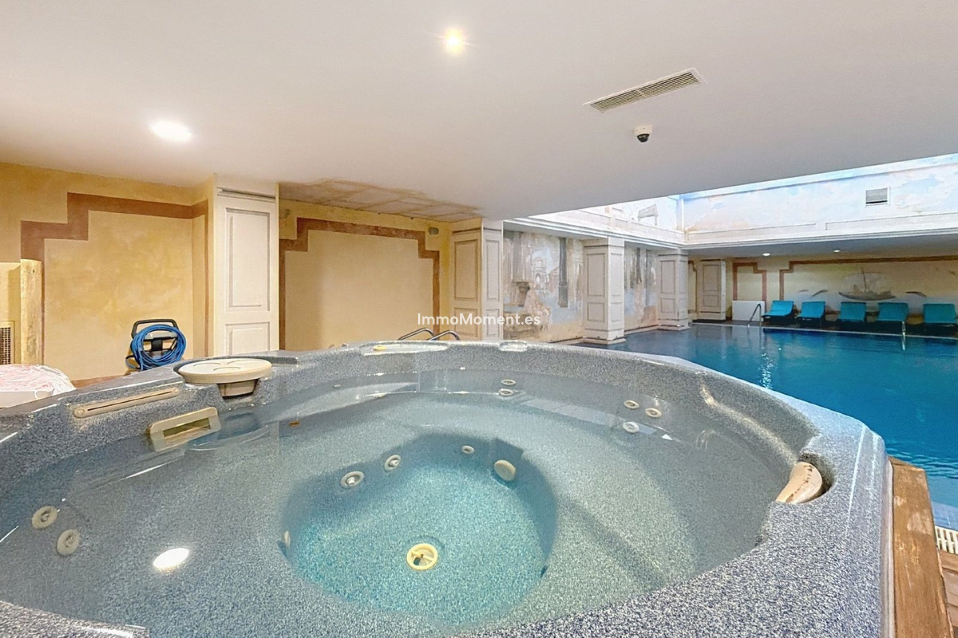 Resale - Apartment - Estepona - Costalita