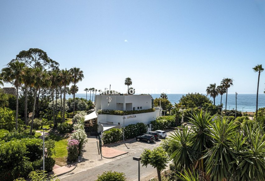Resale - Apartment - Estepona - Costalita