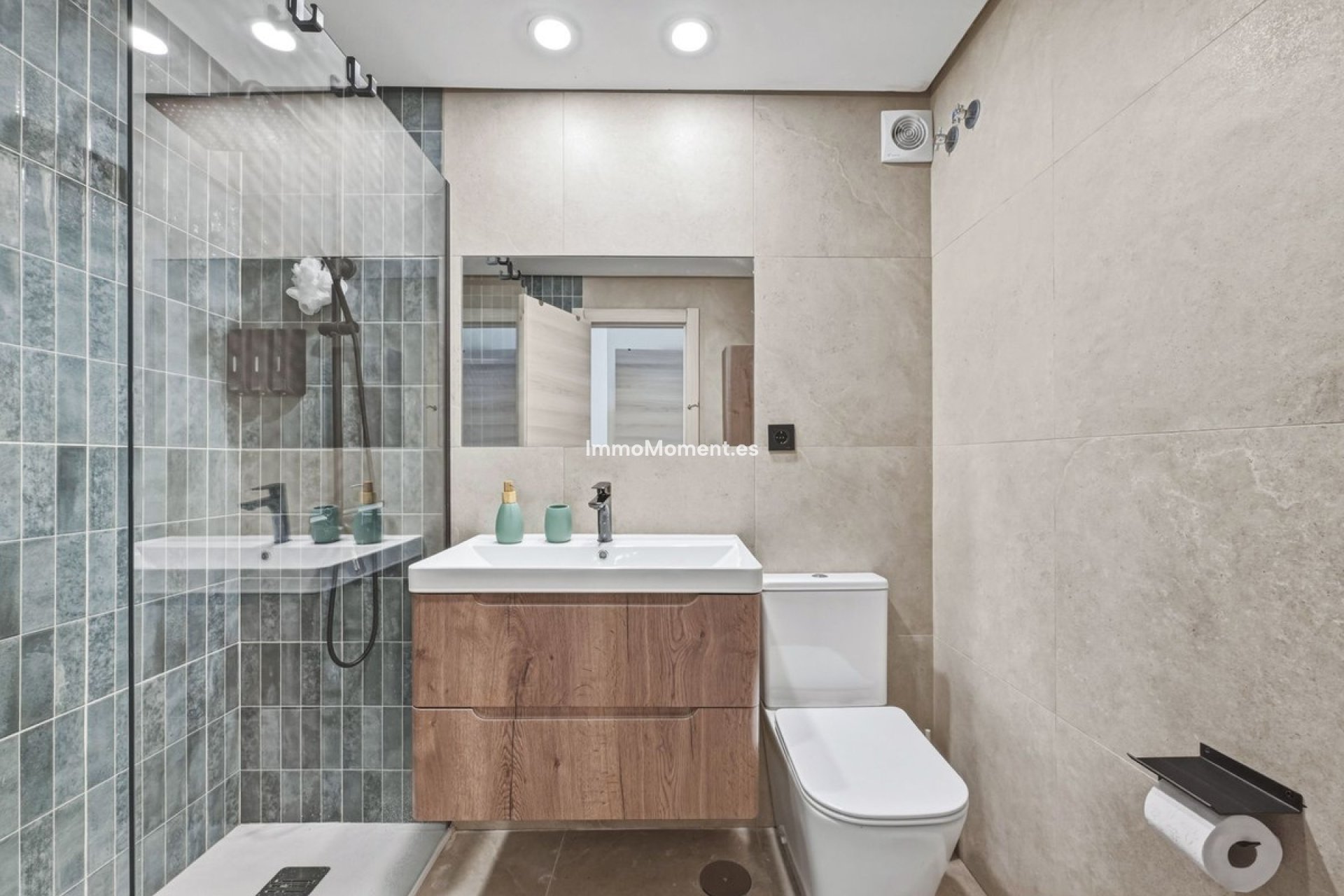 Resale - Apartment - Estepona - Costalita