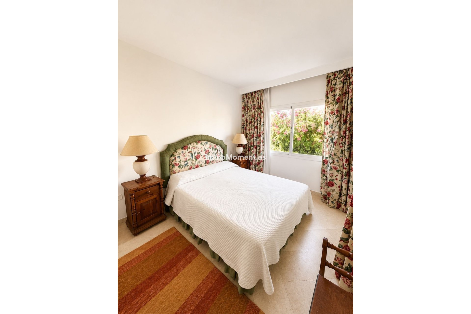 Resale - Apartment - Estepona - Costalita