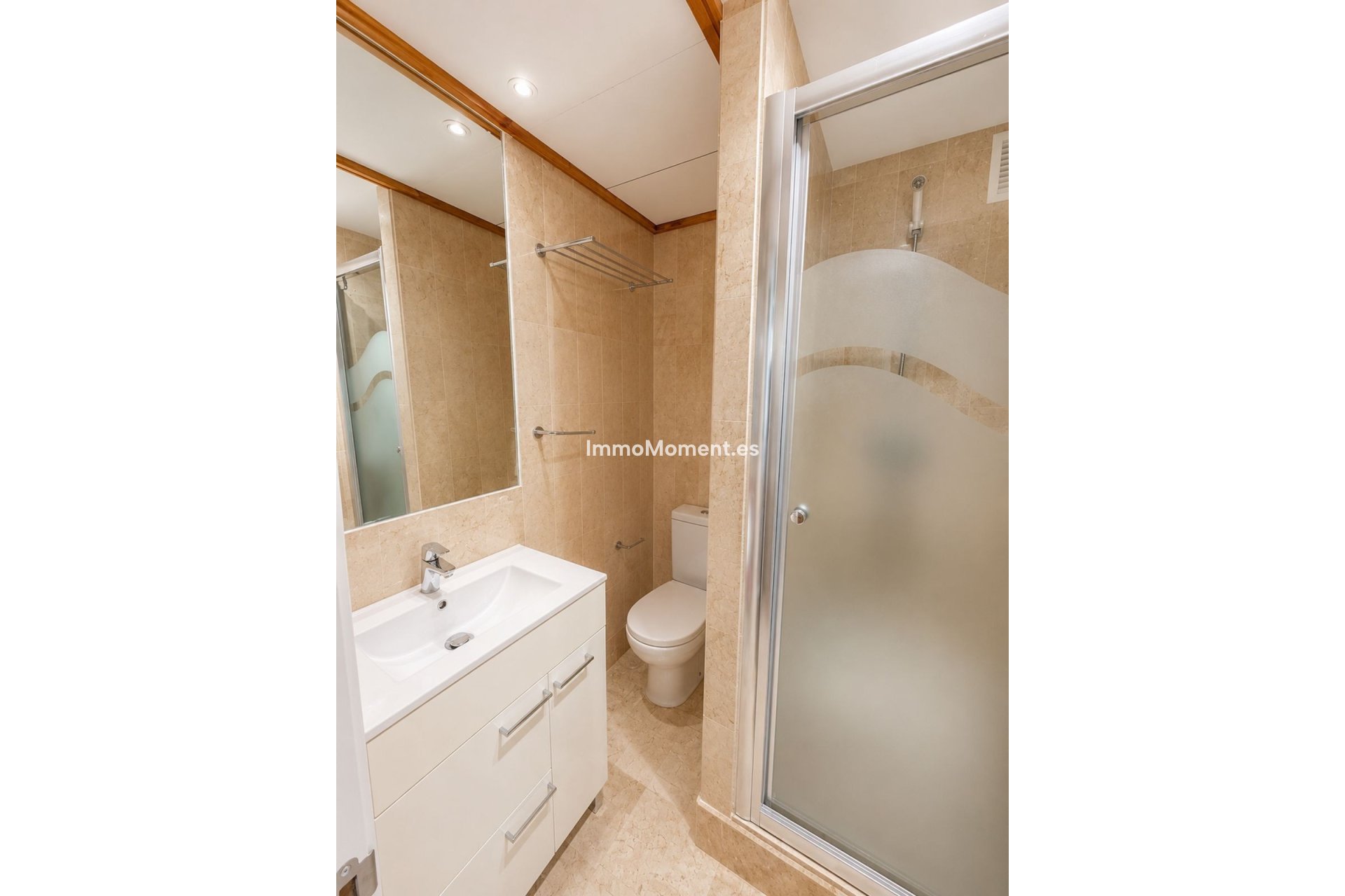 Resale - Apartment - Estepona - Costalita