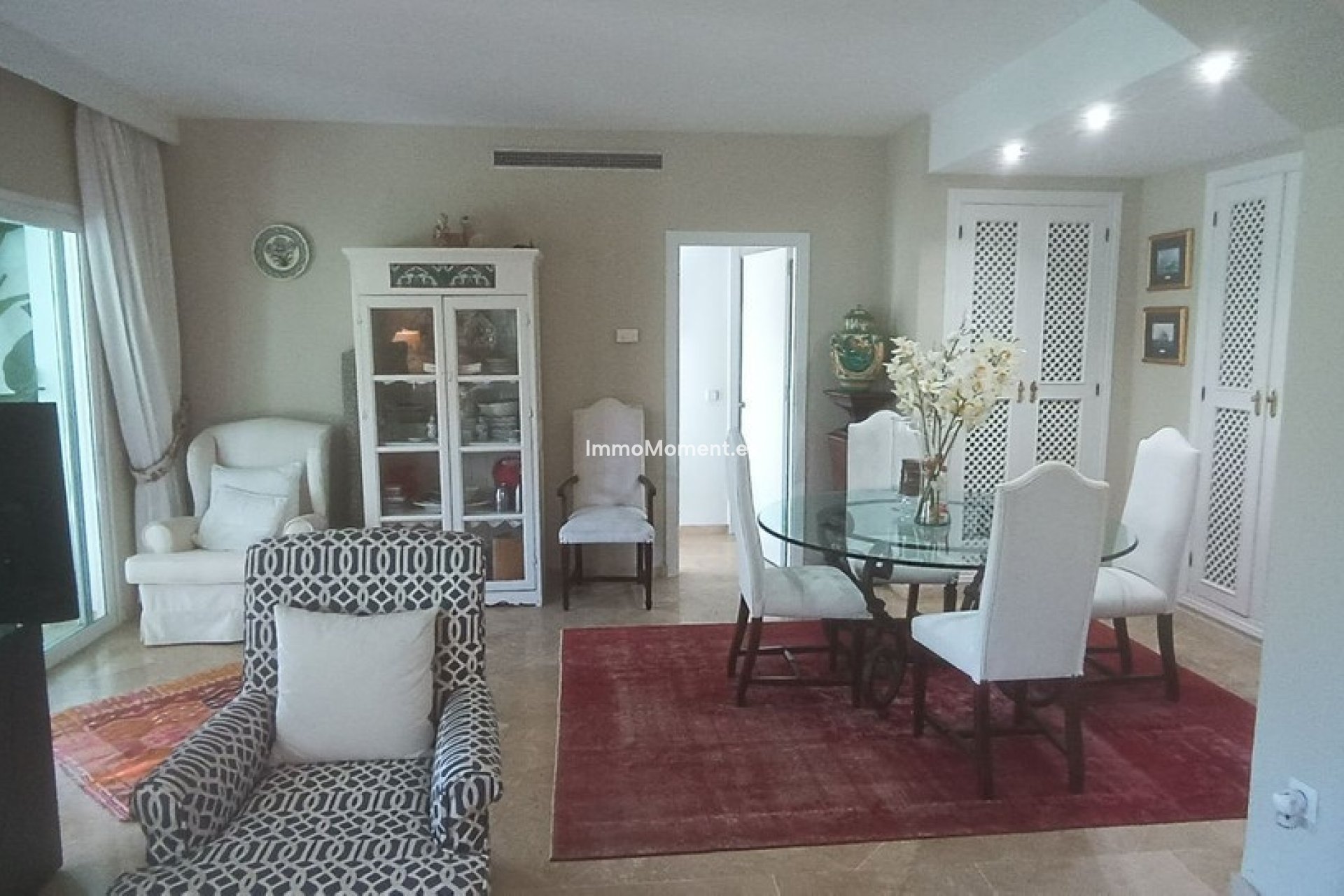 Resale - Apartment - Estepona - Costalita
