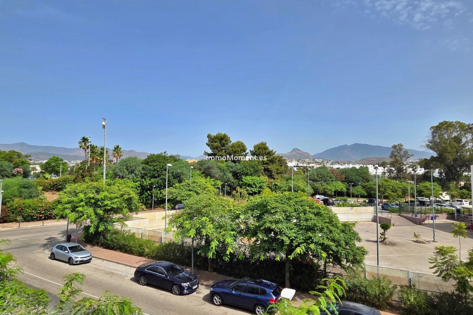 Resale - Apartment - Estepona - Costalita