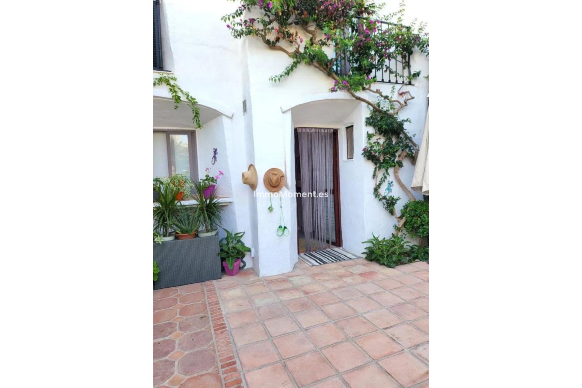 Resale - Apartment - Estepona - Costalita