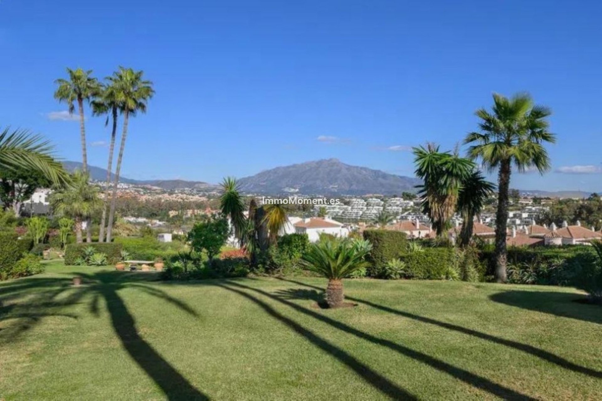 Resale - Apartment - Estepona - Diana Park