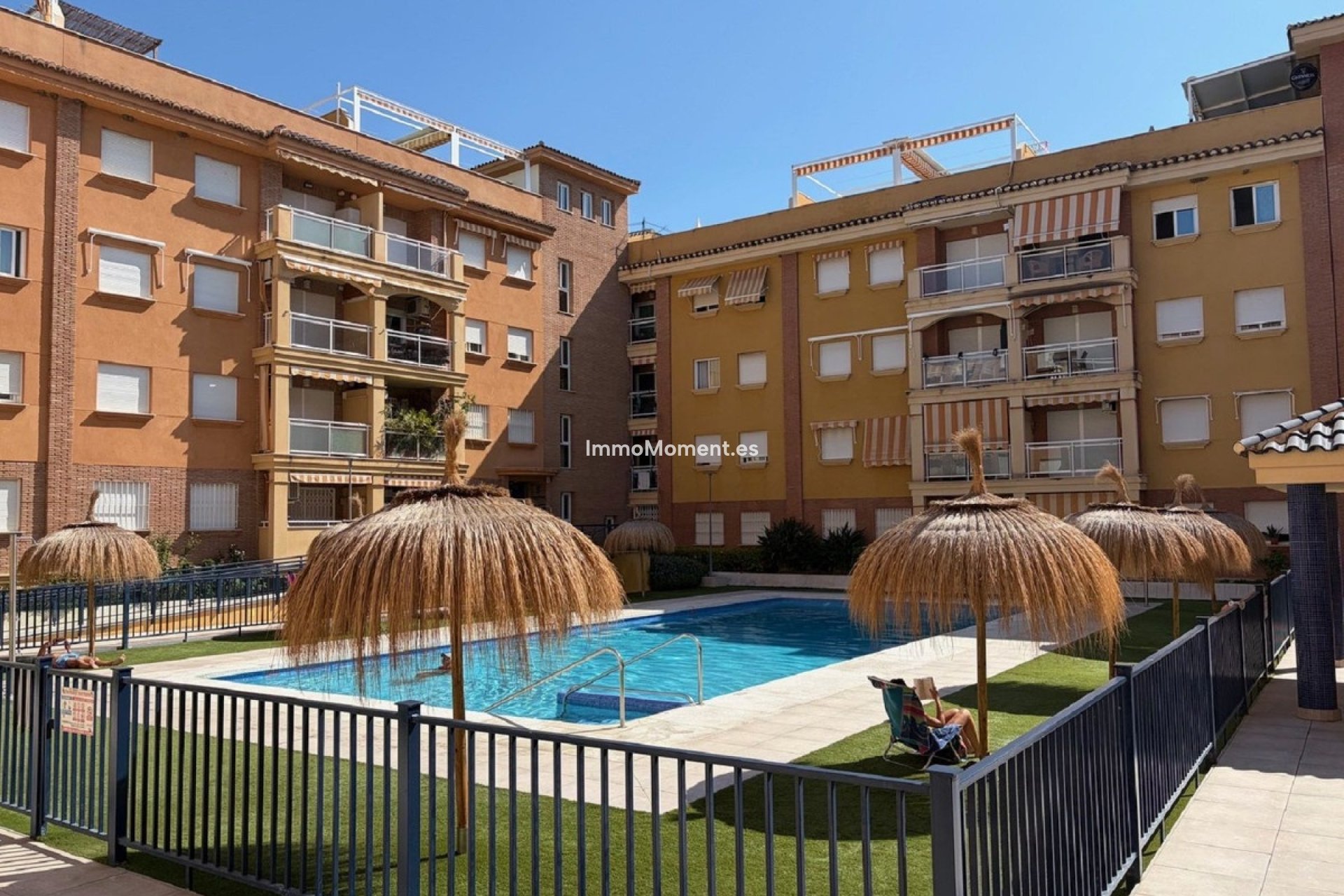 Resale - Apartment - Estepona - El Morche