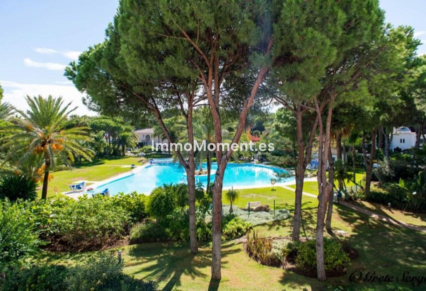 Resale - Apartment - Estepona - El Presidente