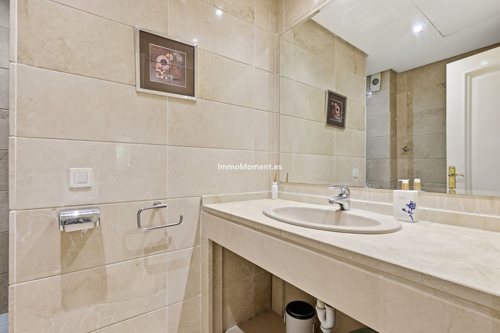 Resale - Apartment - Estepona - Estepona Centro