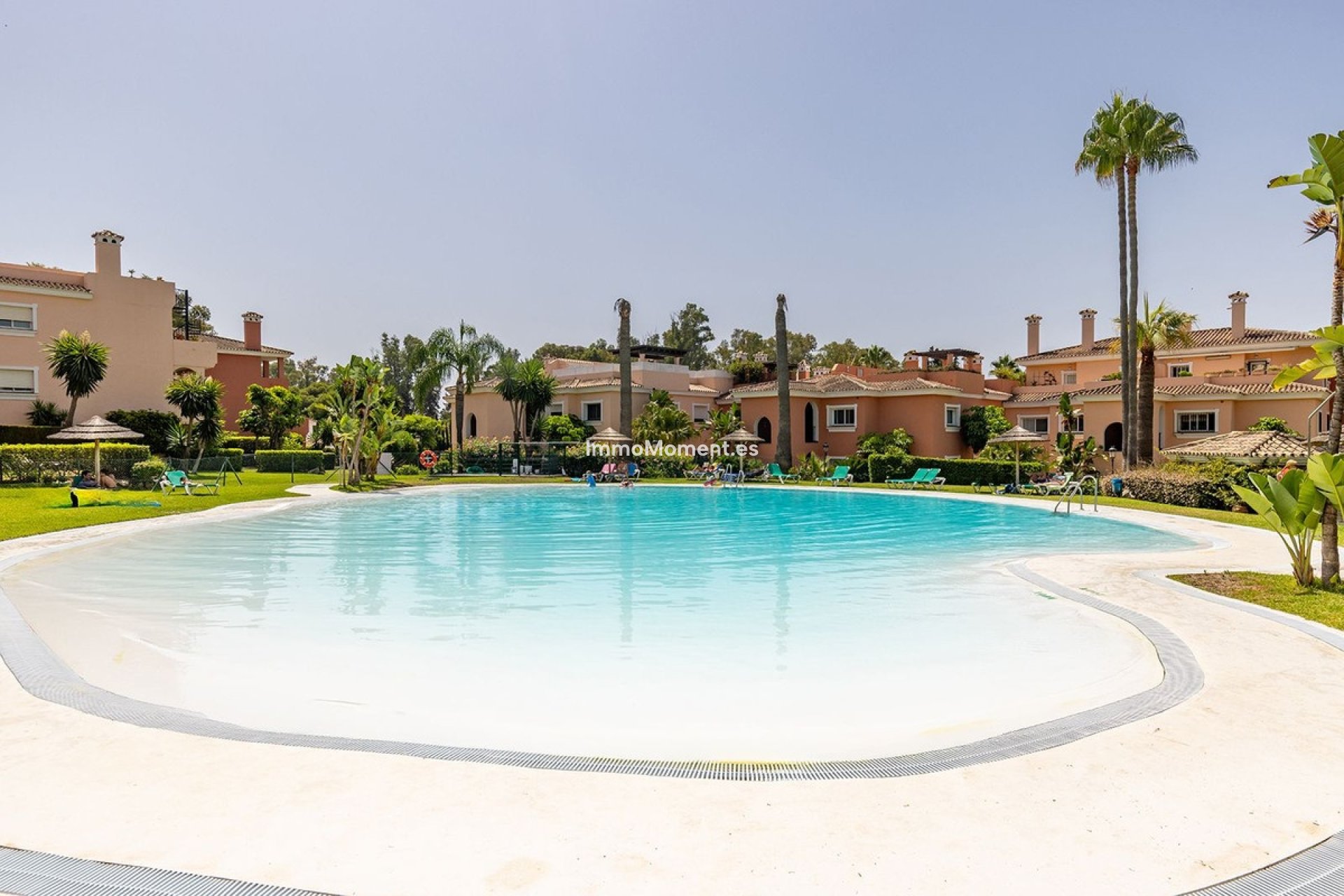Resale - Apartment - Estepona - Estepona Centro