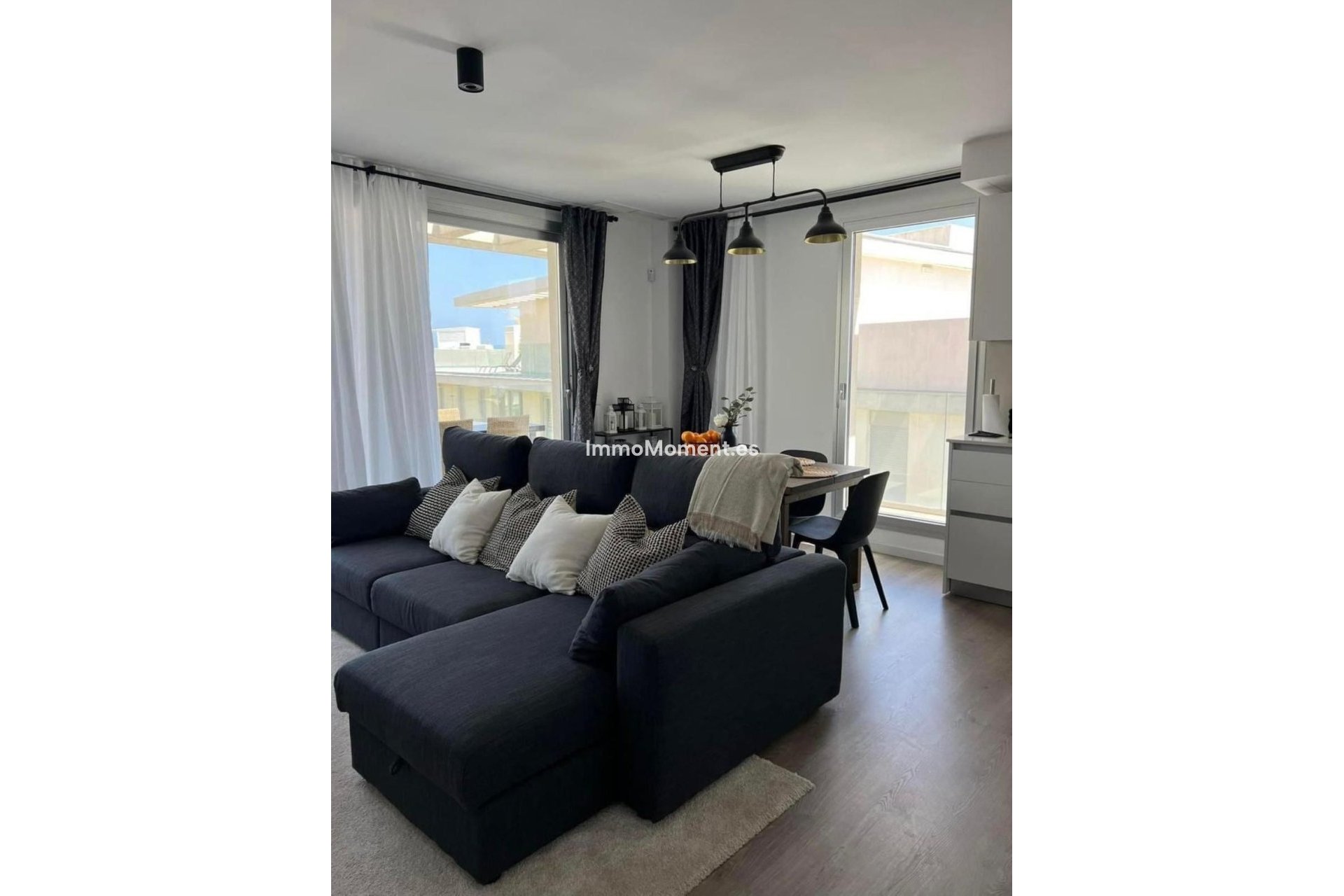 Resale - Apartment - Estepona - Estepona Centro