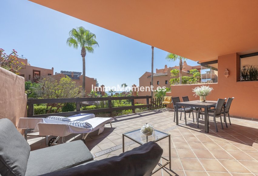 Resale - Apartment - Estepona - Estepona Centro