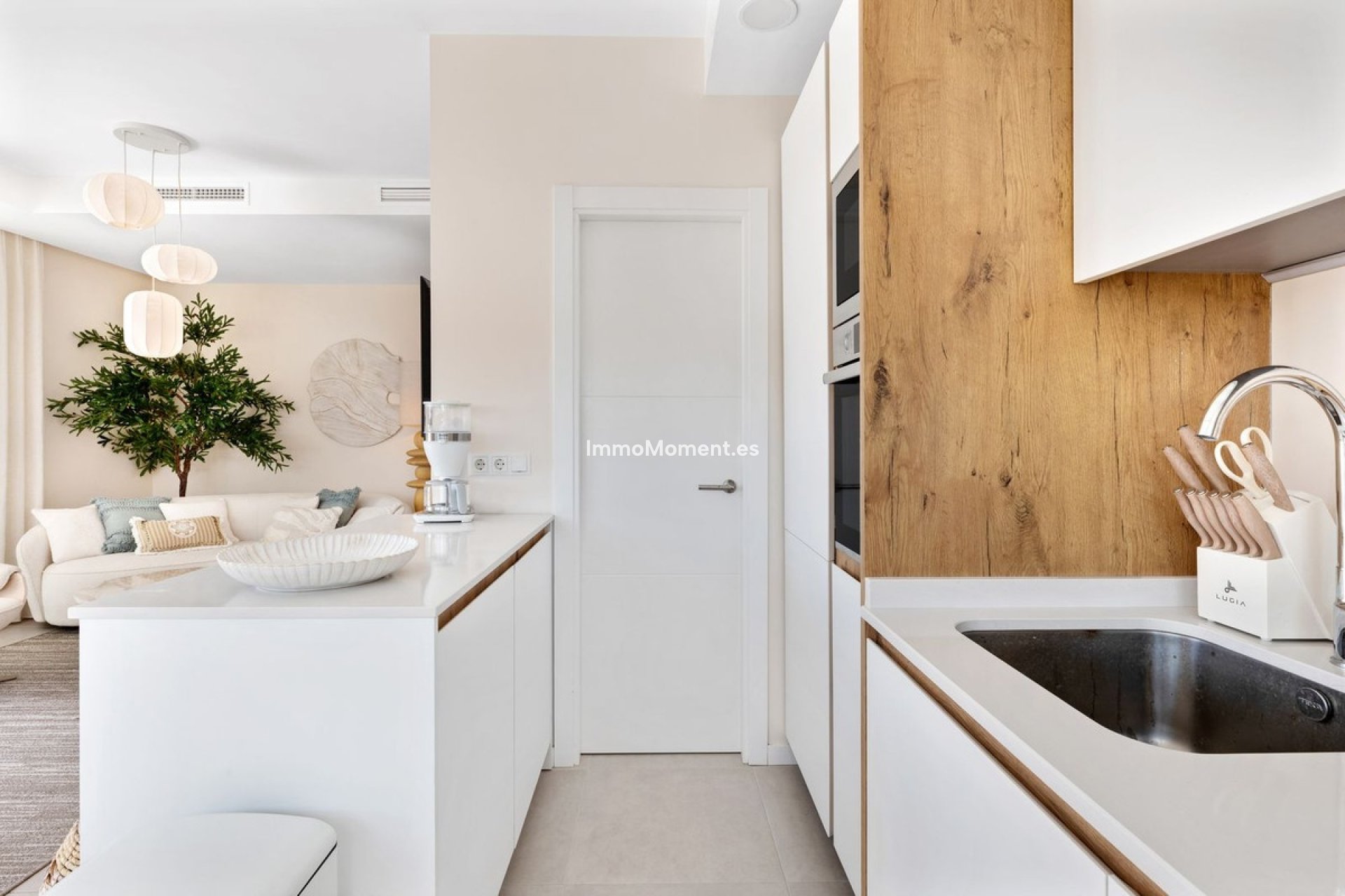 Resale - Apartment - Estepona - Estepona Centro