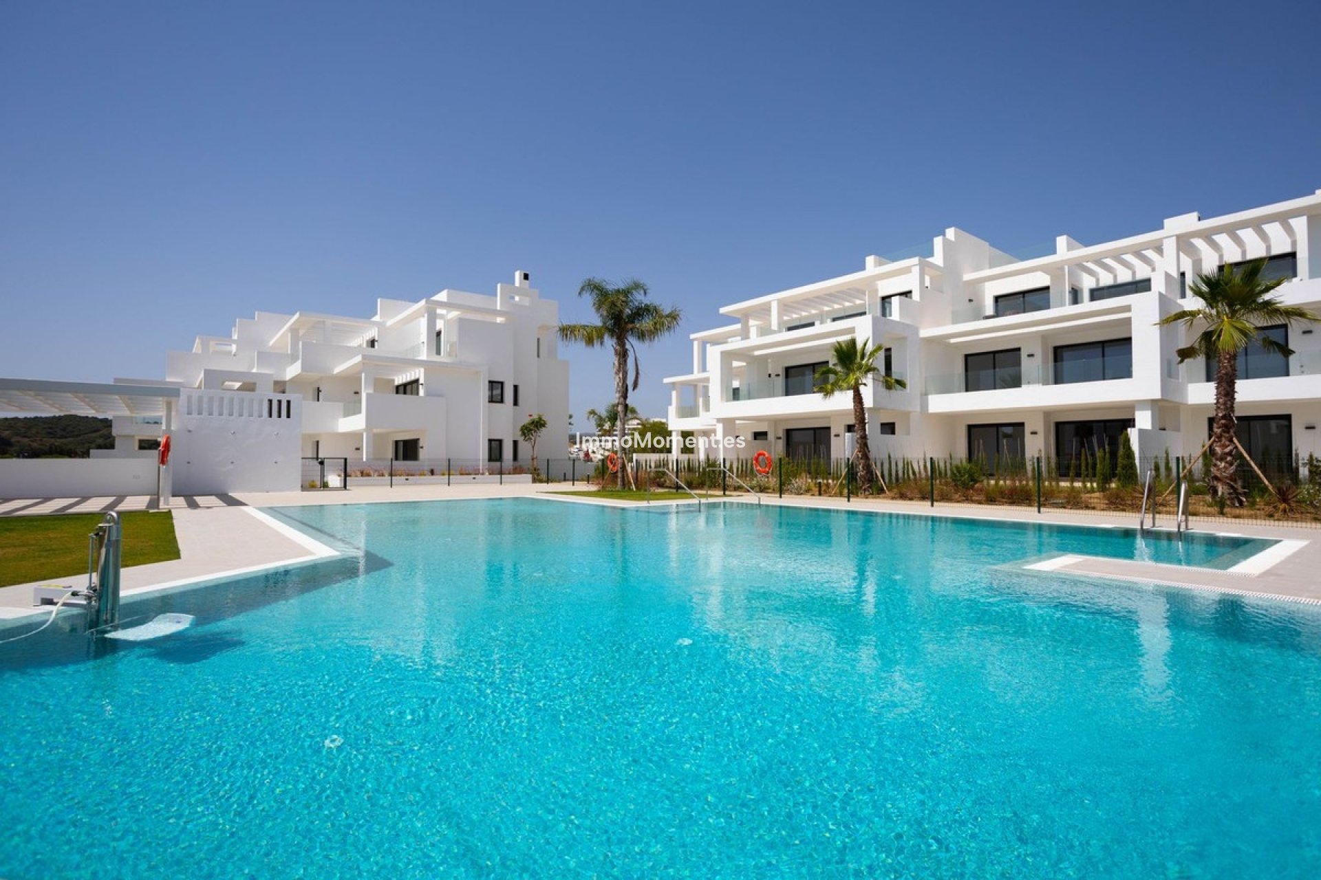 Resale - Apartment - Estepona - Estepona Centro