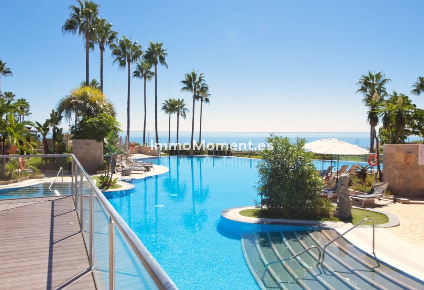 Resale - Apartment - Estepona - Estepona Centro