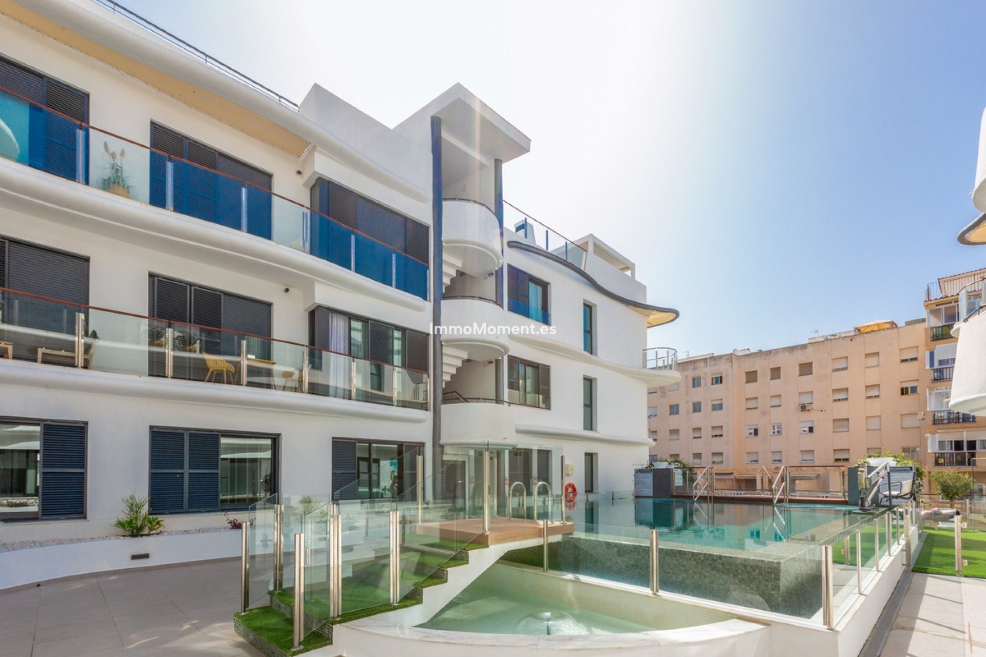 Resale - Apartment - Estepona - Estepona Centro