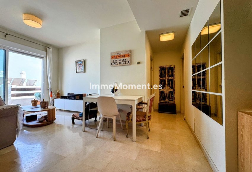 Resale - Apartment - Estepona - Estepona Centro