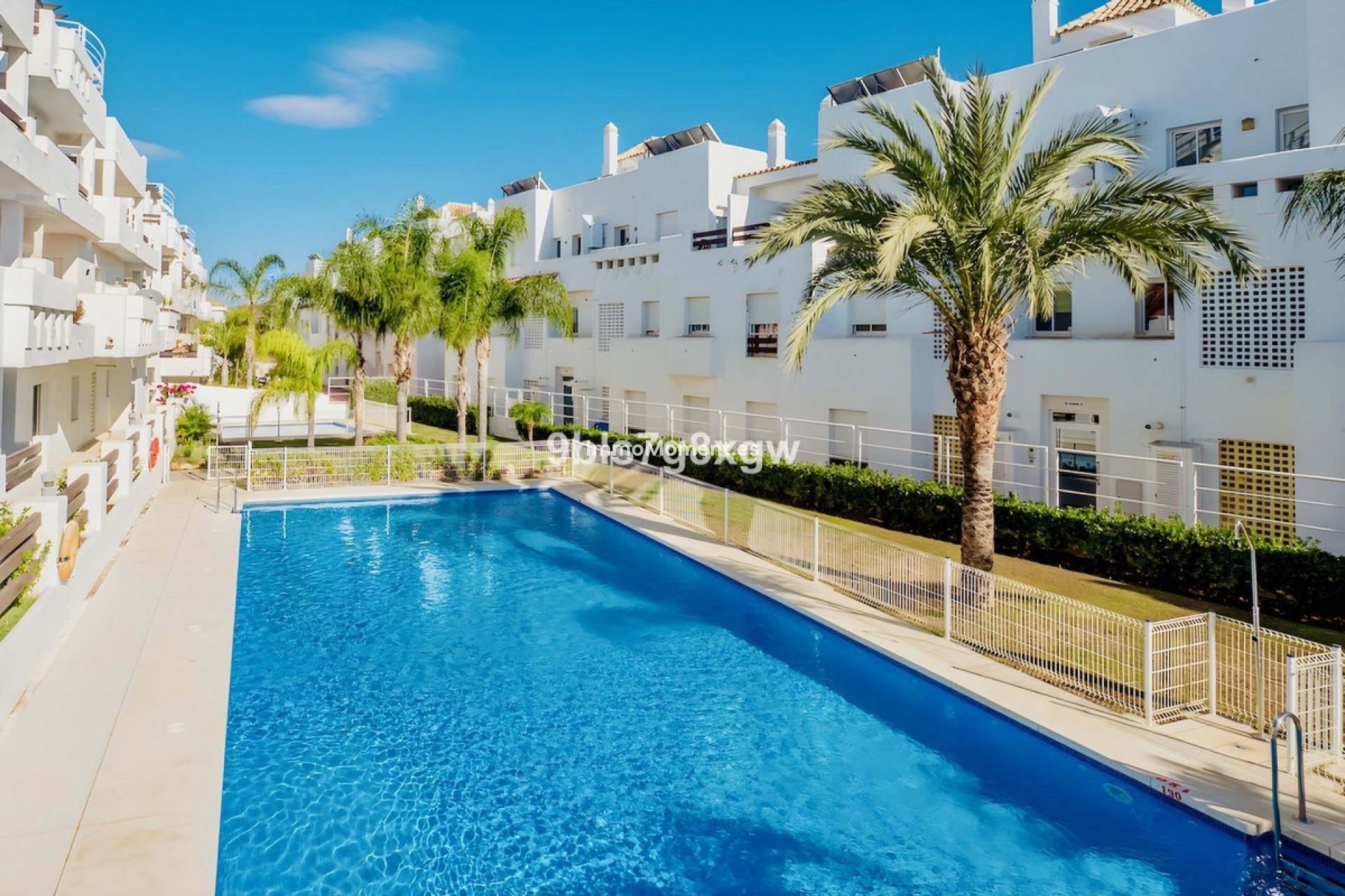 Resale - Apartment - Estepona - Estepona Centro