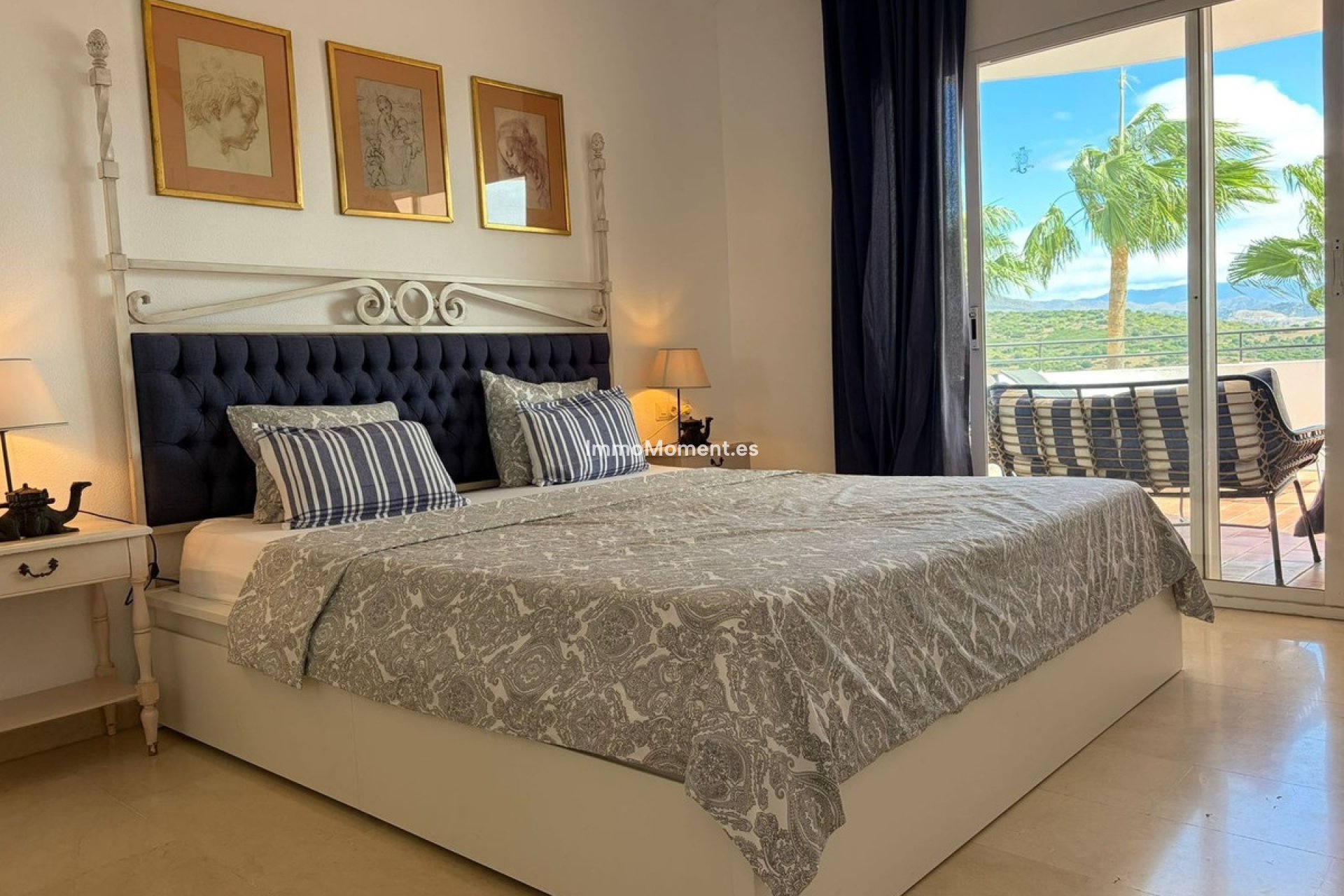 Resale - Apartment - Estepona - Estepona Centro