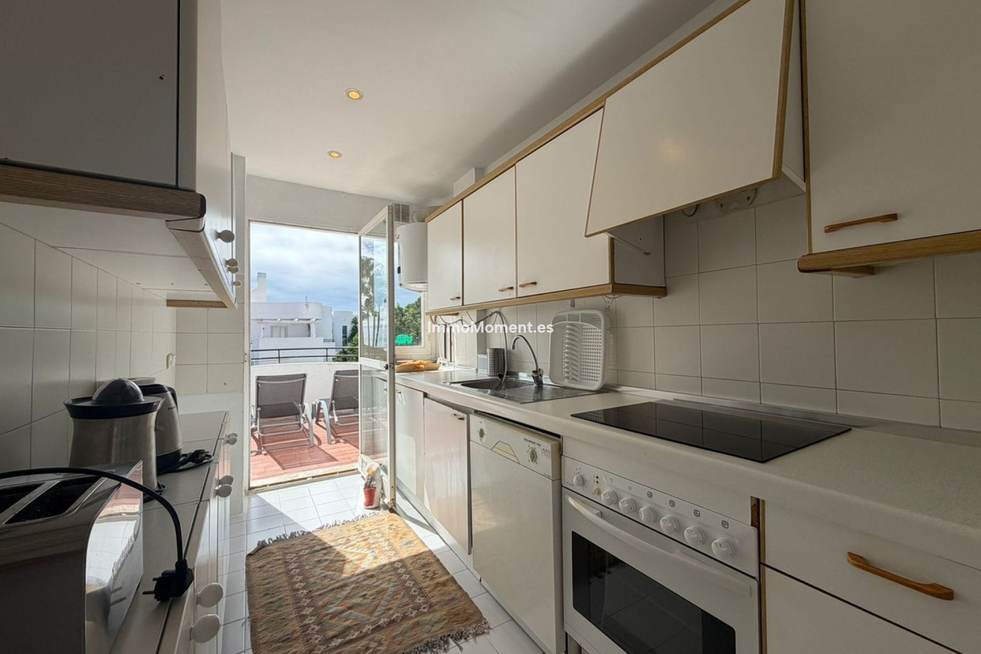 Resale - Apartment - Estepona - Estepona Centro