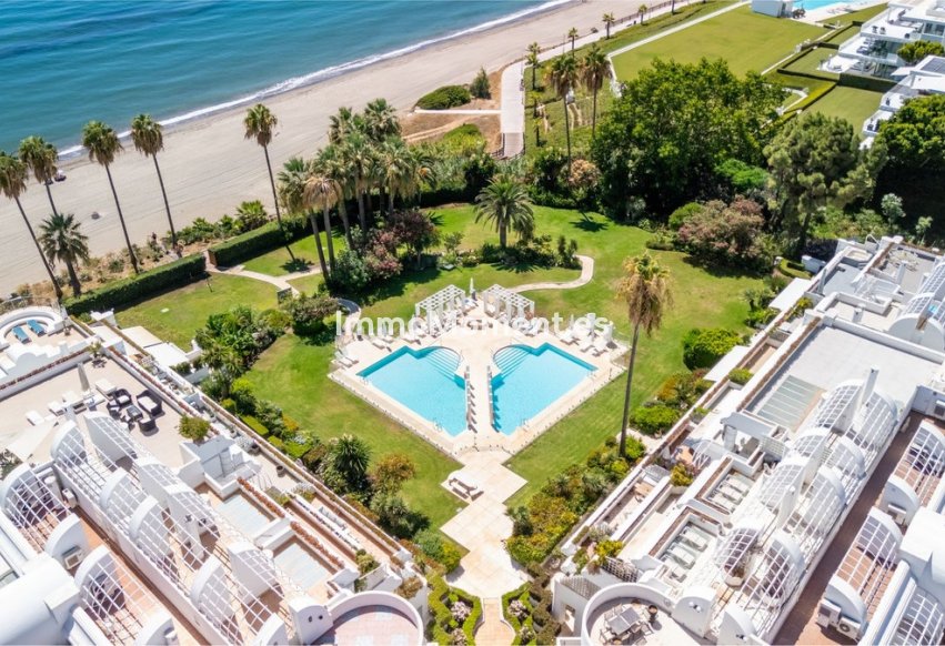 Resale - Apartment - Estepona - Estepona Centro