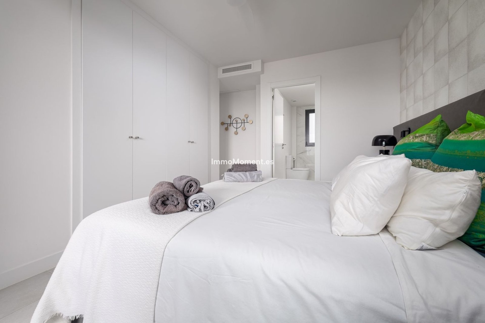 Resale - Apartment - Estepona - Estepona Centro