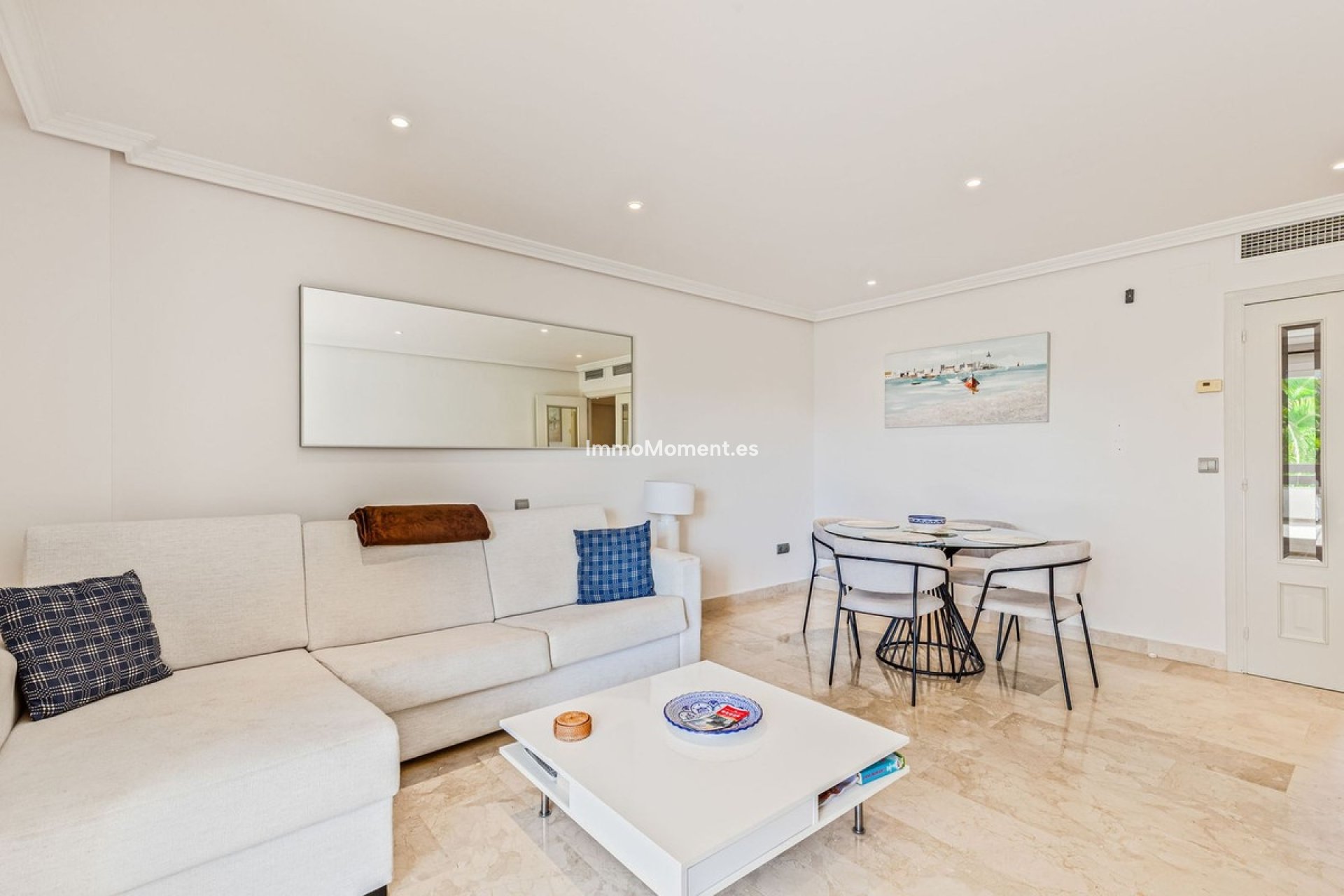Resale - Apartment - Estepona - Estepona Centro