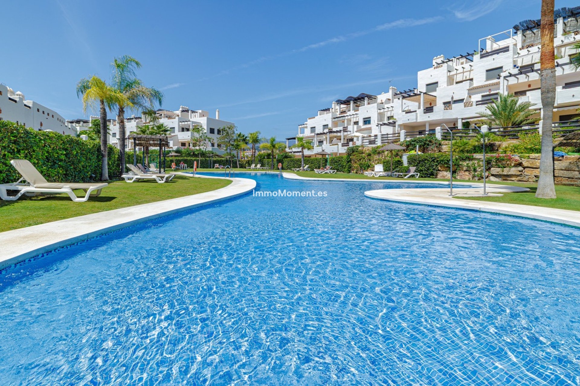 Resale - Apartment - Estepona - Estepona Centro