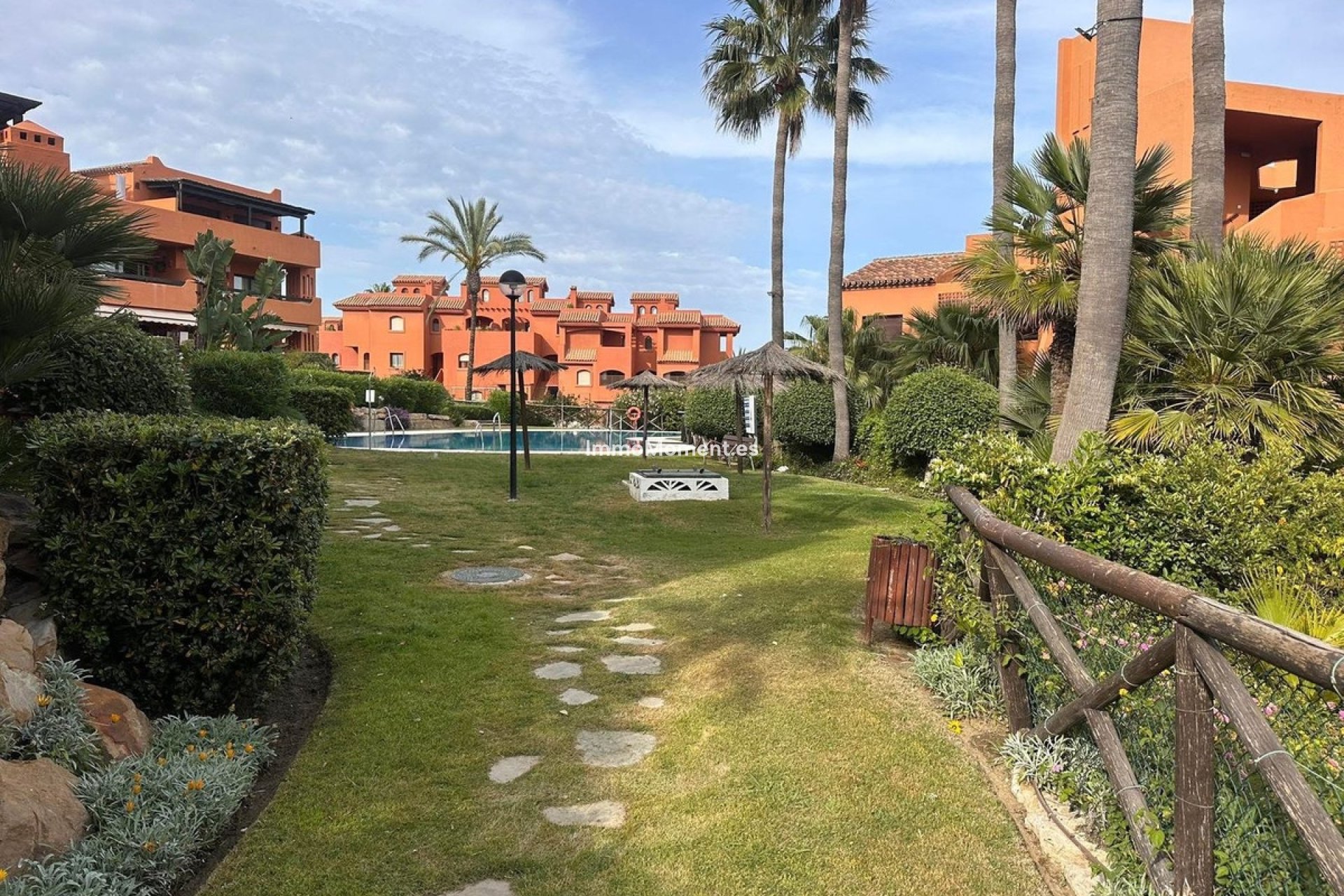 Resale - Apartment - Estepona - Estepona Centro