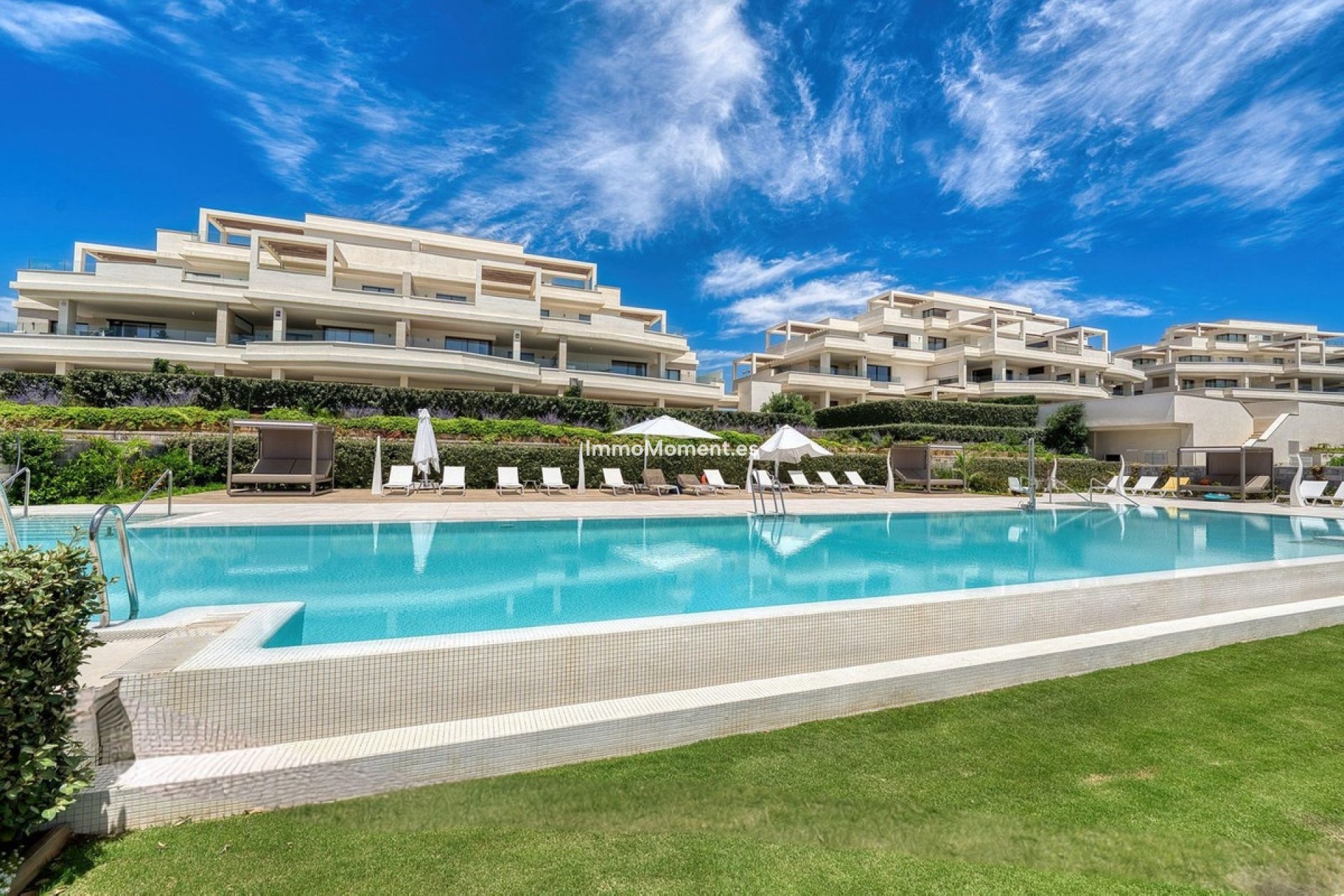 Resale - Apartment - Estepona - Estepona Centro