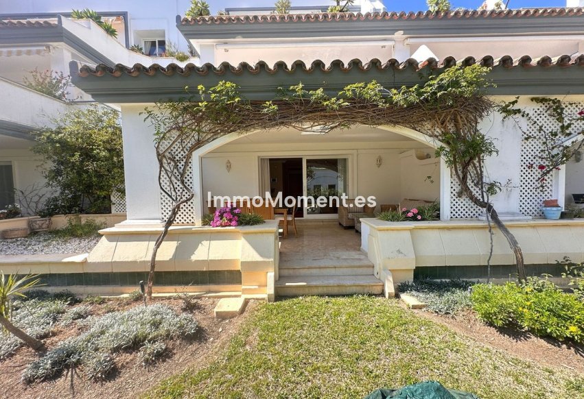 Resale - Apartment - Estepona - Estepona Centro