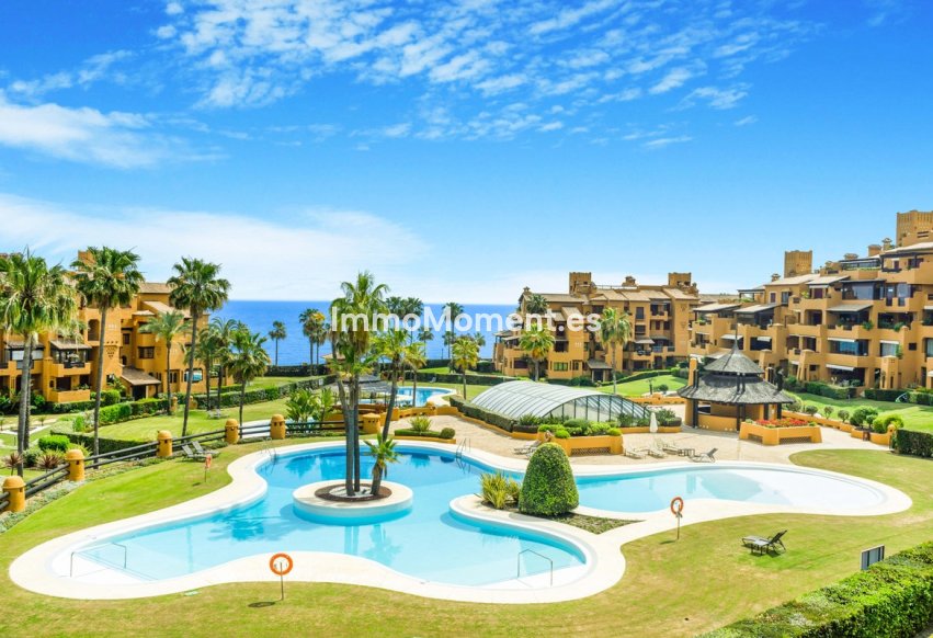 Resale - Apartment - Estepona - Estepona Centro