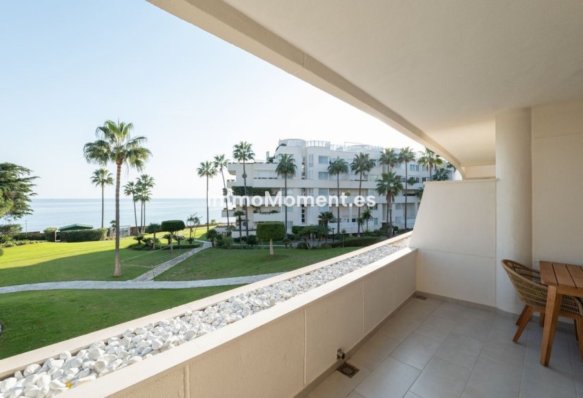Resale - Apartment - Estepona - Estepona Centro