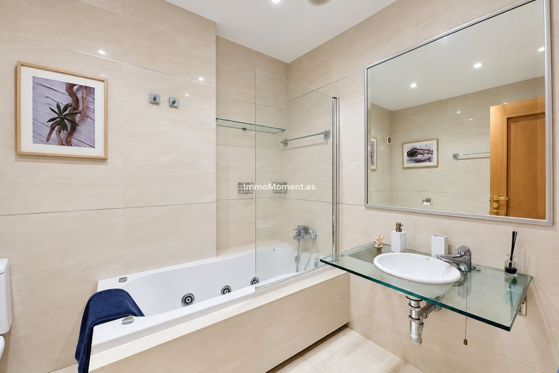 Resale - Apartment - Estepona - Estepona Centro