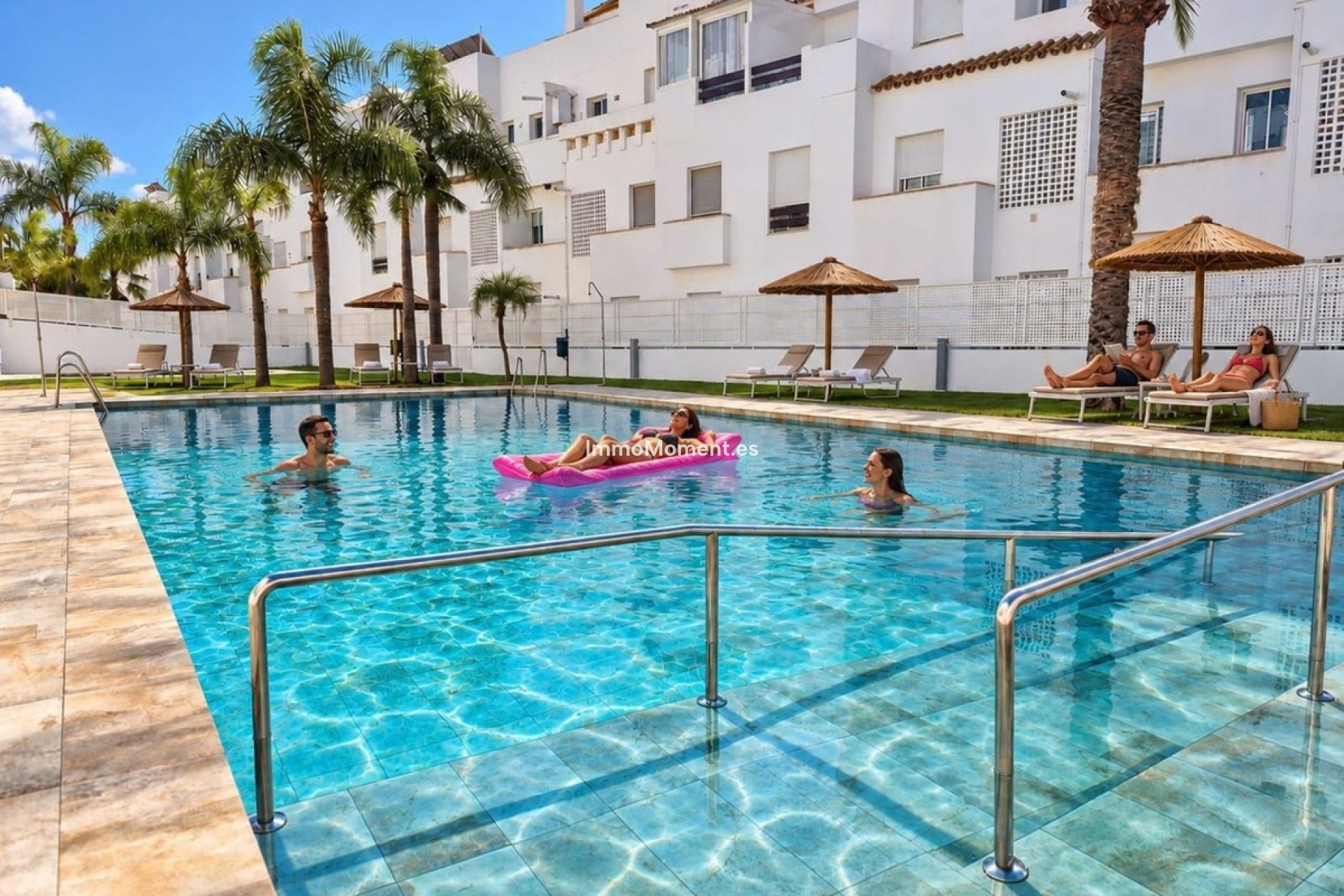 Resale - Apartment - Estepona - Estepona Centro