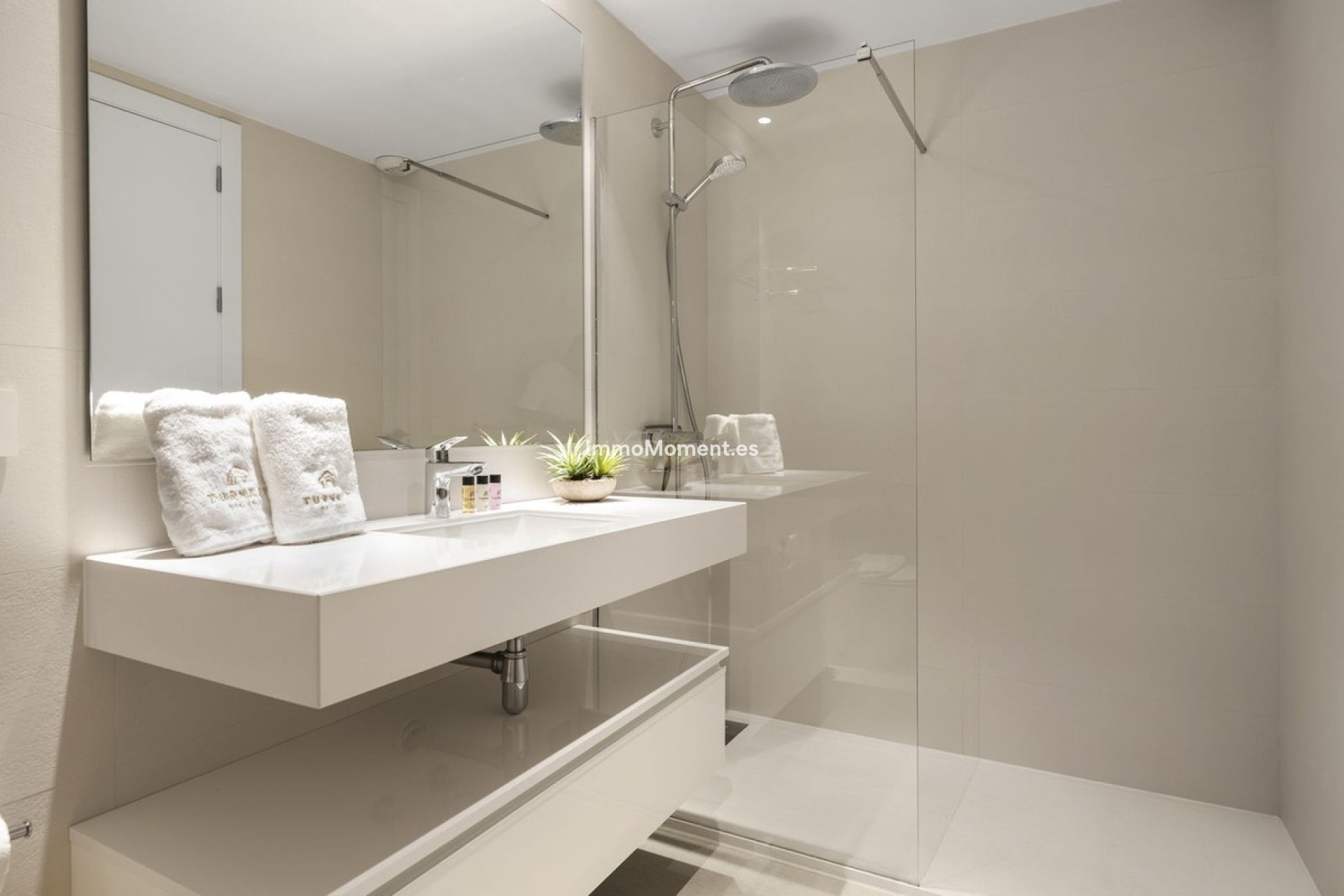 Resale - Apartment - Estepona - Estepona Centro